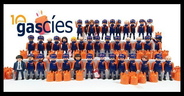 custom_playmobil_repsol_butano_playmo_generation_10_gas_cies 1 copia